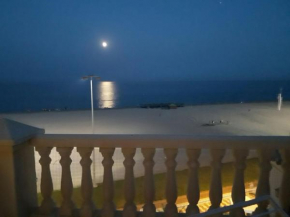 Duplex en primera línea de playa. Preciosas vistas, Roquetas De Mar